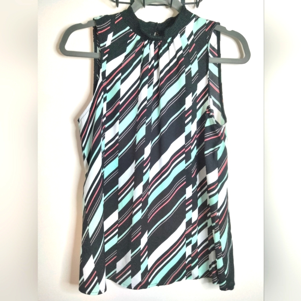 Elle (Size S) Multicolored Pleated Mock Neck Collar Sleeveless Back Button Top